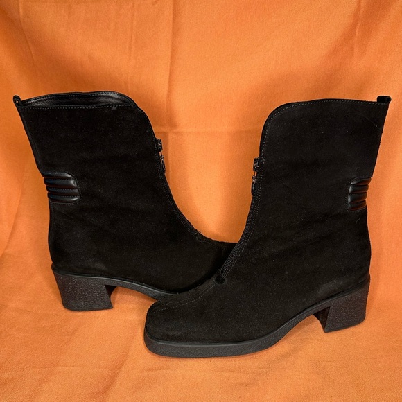 EUC Aquatalia Waterproof Suede Boots - Sz 9.5 - Picture 6 of 16